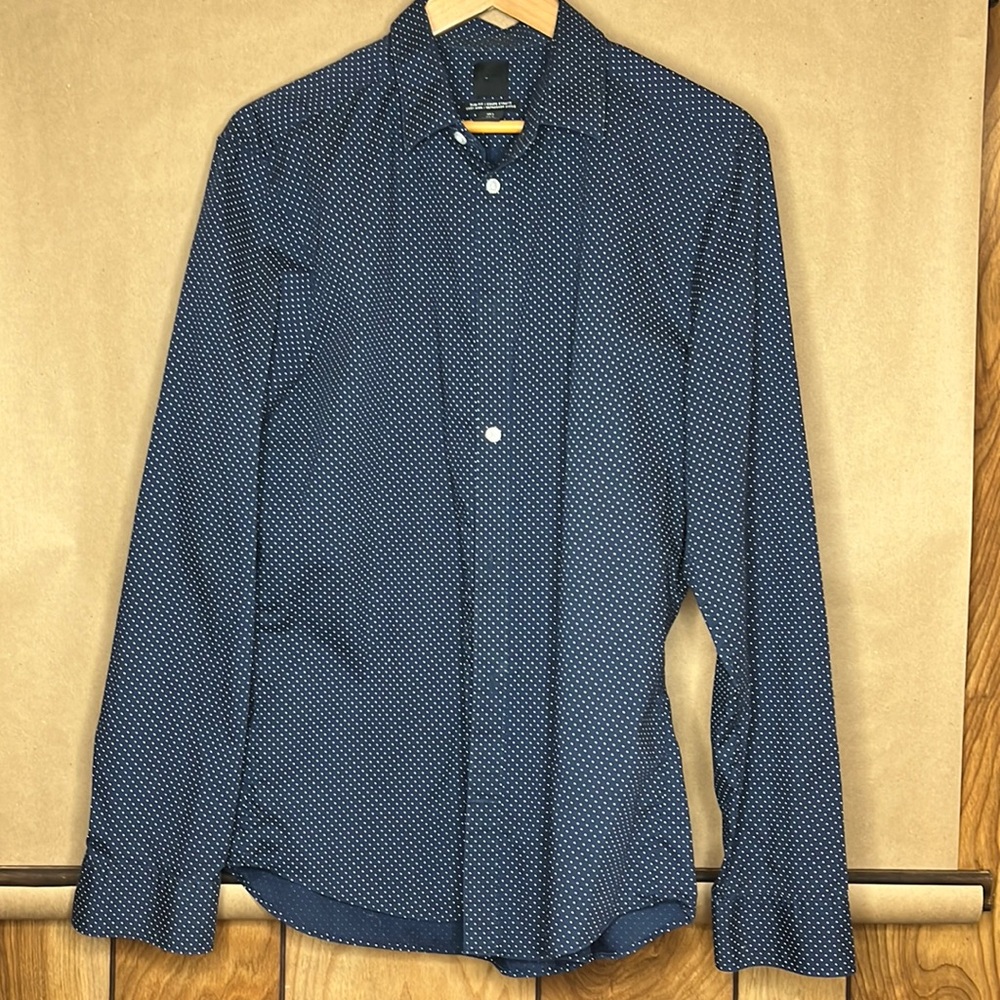 H&M size large. Tiny white dots casual button down.